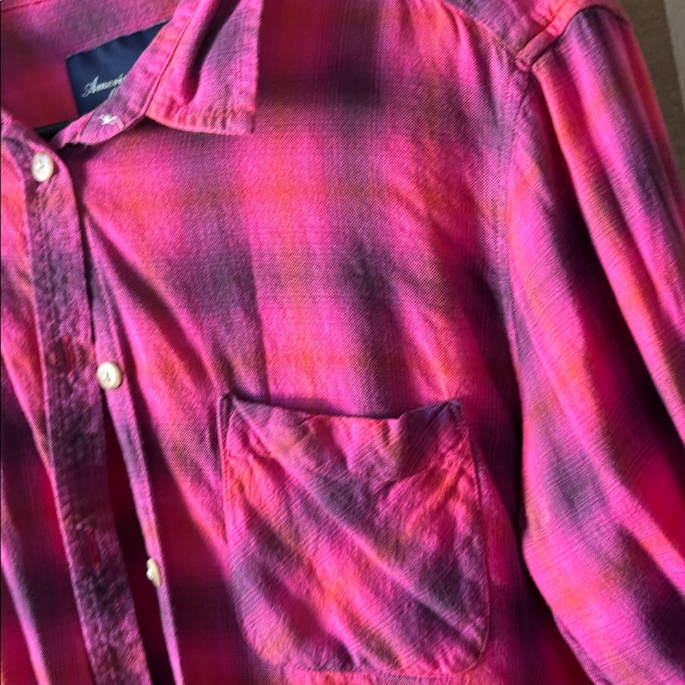 FINAL MARKDOWN American Eagle Outfitters pink and purple Plaid Shirt large - Picture 2 of 4